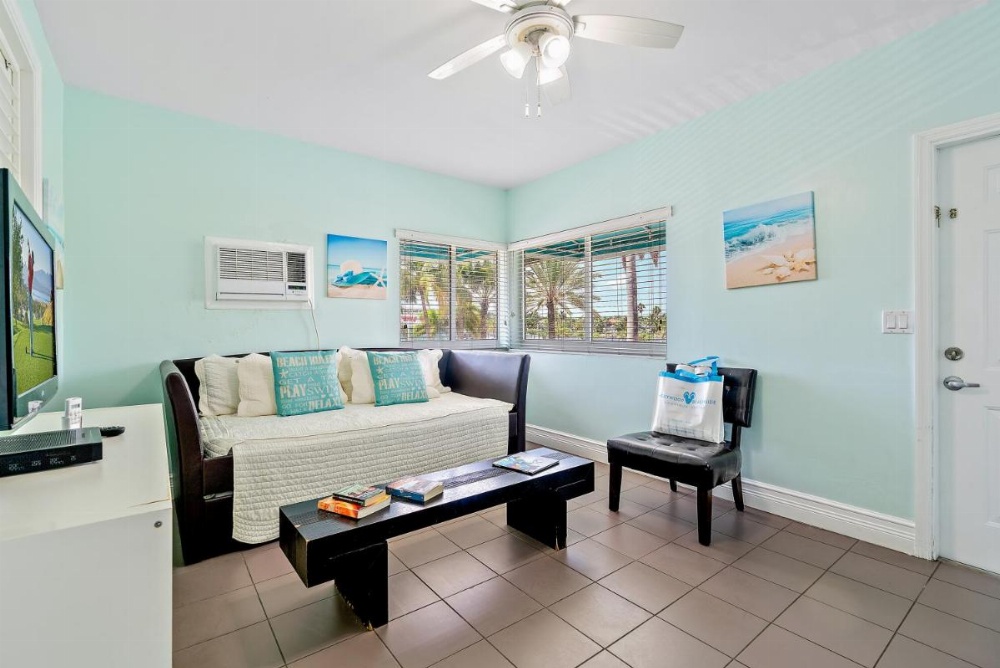 Hollywood Beachside Boutique Suites Image 18