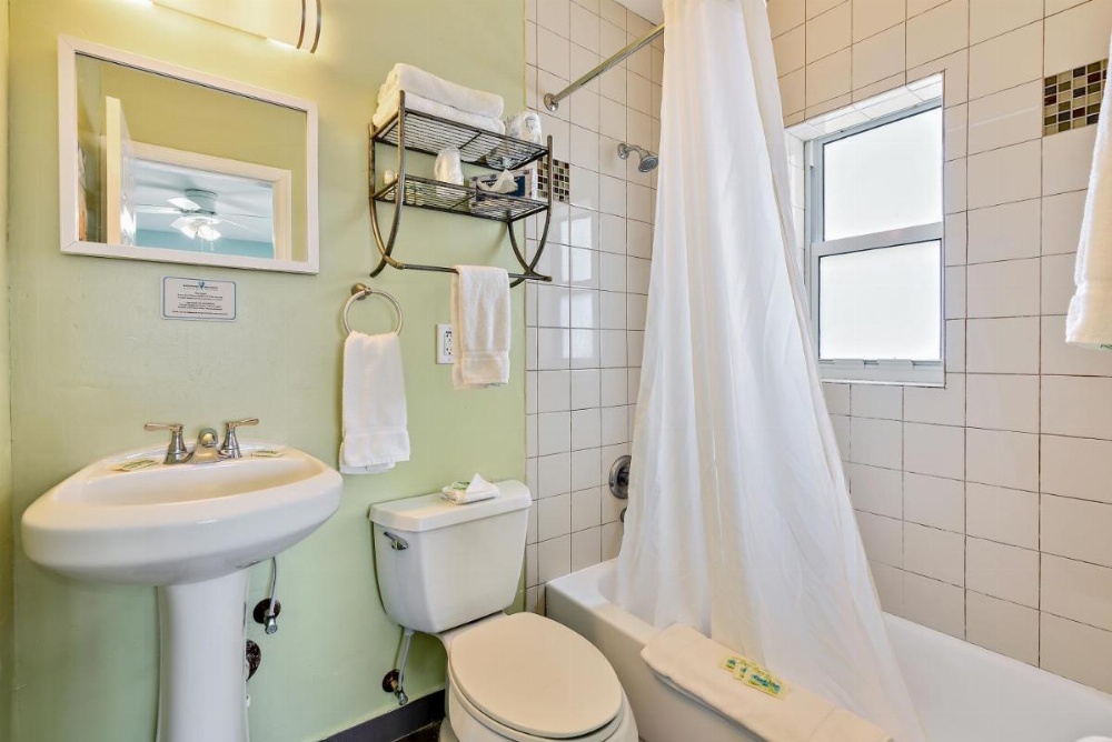 Hollywood Beachside Boutique Suites Image 19