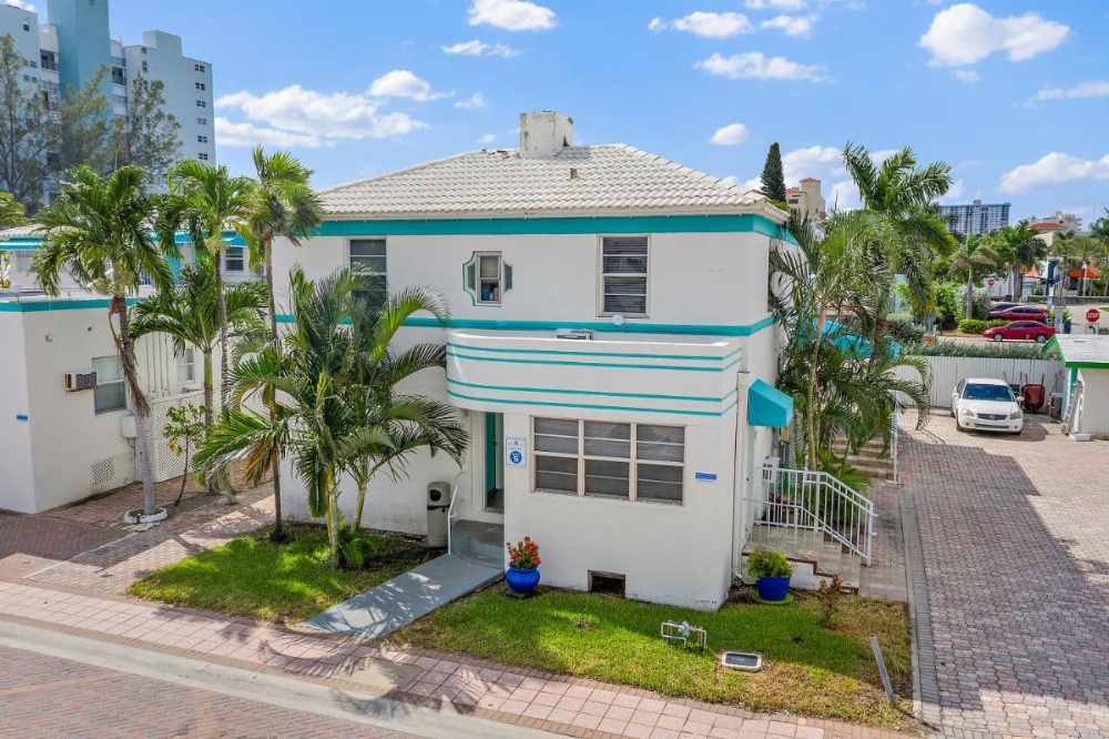 Hollywood Beachside Boutique Suites Image 29